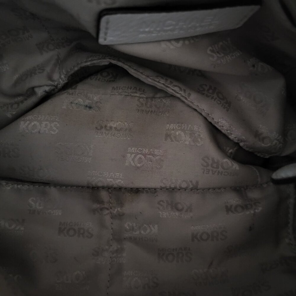 VINTAGE MICHAEL KORS PEBBLED CREAM LEATHER SHOULDER BAG - Picture 15 of 15